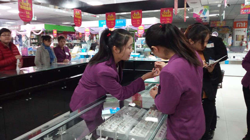 【用心研究本職工作】服務(wù)技能比賽，努力成為更好的自己！