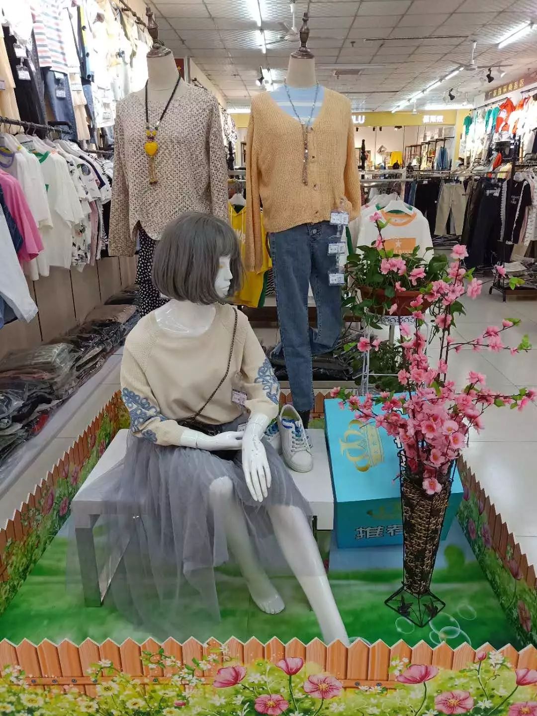 新時(shí)代商廈｜春季出游 當(dāng)然要打扮的美美噠！