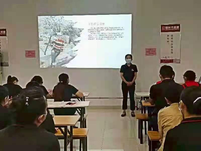 “我與顧客的感動故事”-服務理念演講比賽