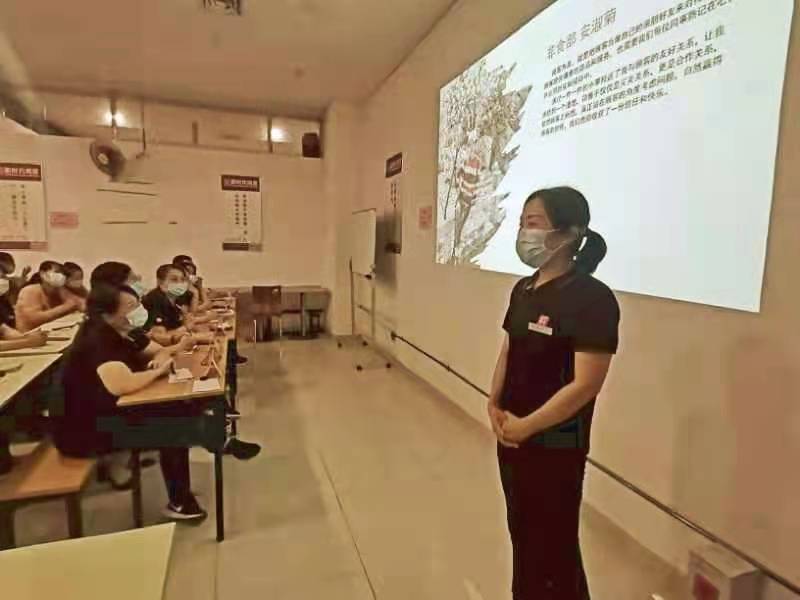 “我與顧客的感動故事”-服務理念演講比賽